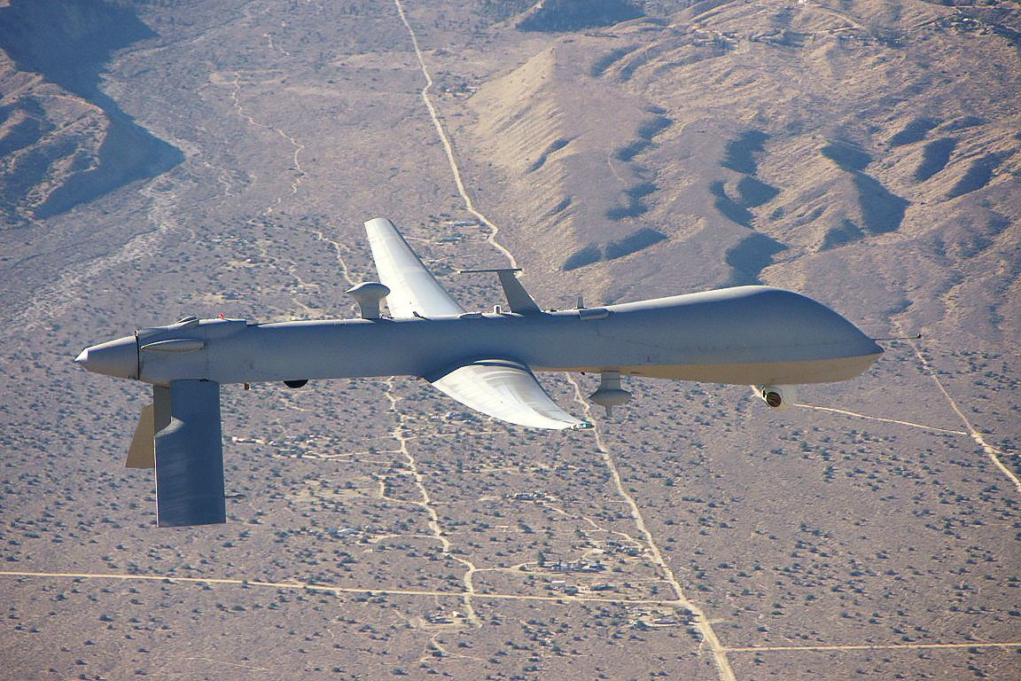 Беспилотных гражданских воздушных судов. БПЛА mq-1 Predator. RQ-2 Pioneer БПЛА. Predator Drone mq-1. БПЛА США предатор.