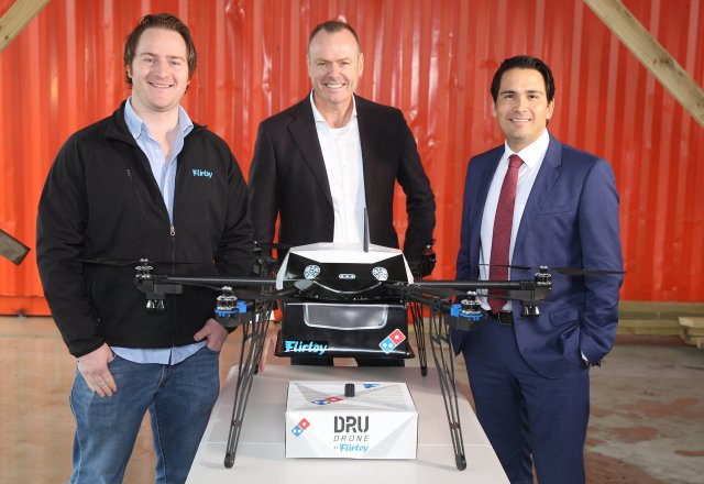 Matt Sweeny, Don Meij (Domino’s (DPE) Group CEO) and Minister Simon Bridges (Minister of Transport)