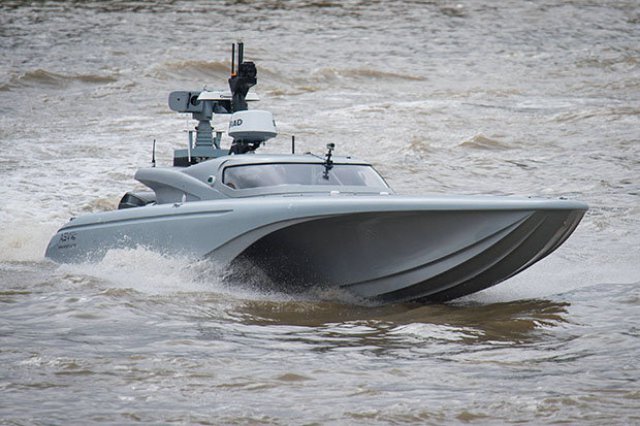 MAST-Royal-Navy-drone-boat-on-the-River-Thames