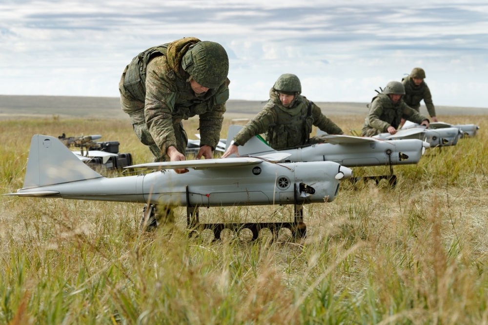 Russian Drones Can Jam Cellphones 60 Miles Away | UAS VISION