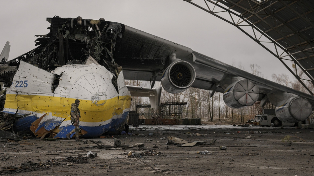 Ukrainian Forces Recapture Shattered Remains of Antonov An-225 Mriya as Russian Troops Retreat