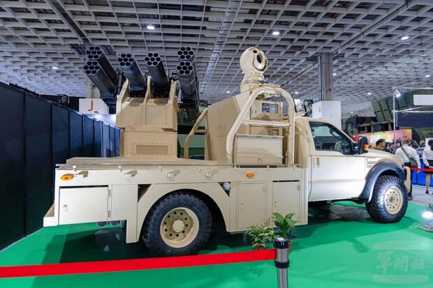 Taiwan Small Rockets Taiwan Unveils Seven-Tube Rocket Vehicle Targeting Drones – UAS VISION