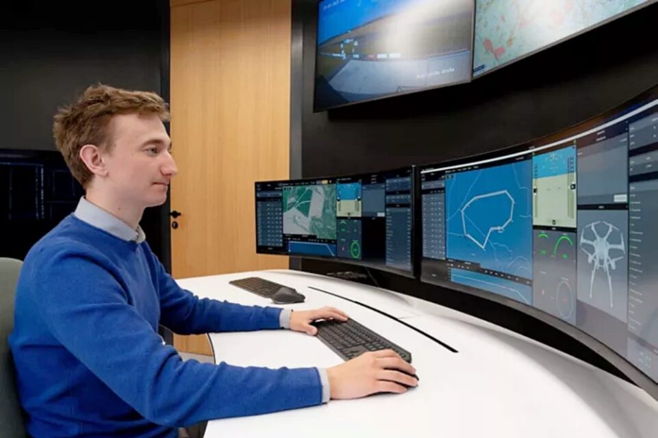 Honeywell Fields Advanced Ground Control System for Large Drones – UAS ...